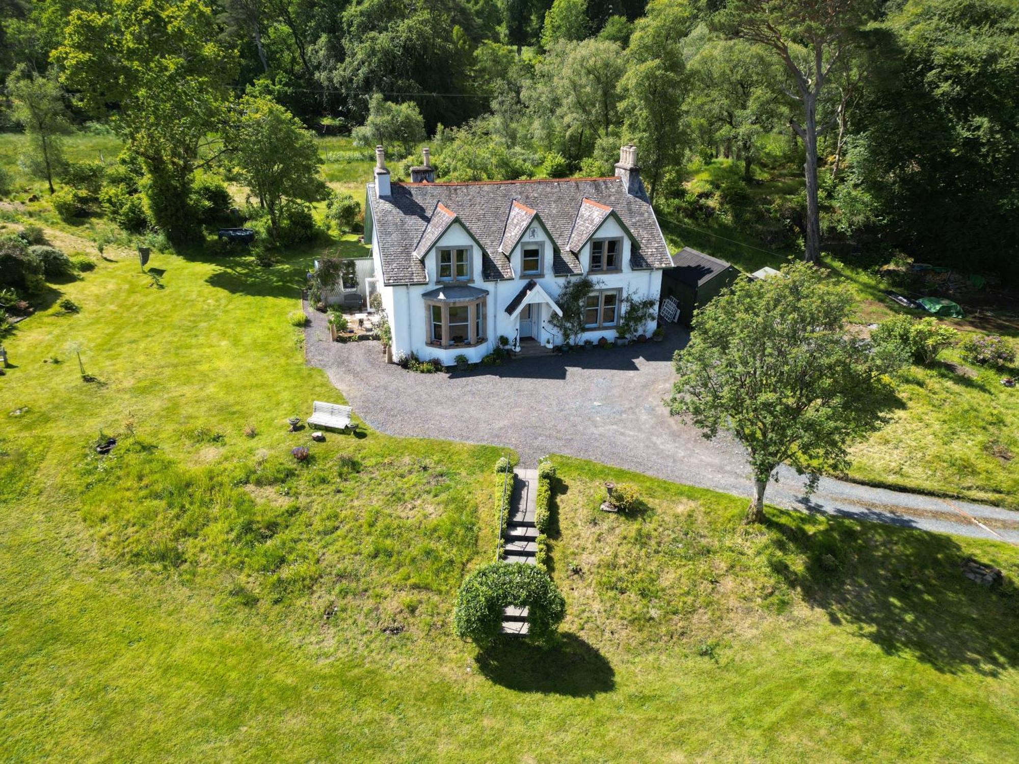 Glenaros Lodge Salen  Extérieur photo